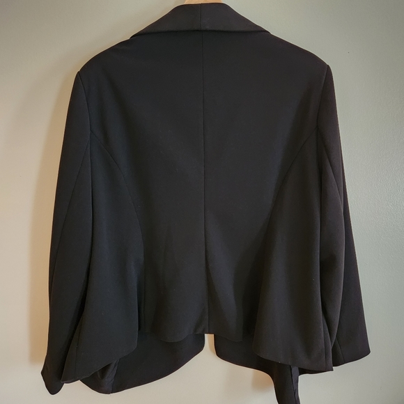 NWOT Bloomchic 14-16/1X Blazer with Plain Lapel Collar and Asymmetrical Hem - Picture 2 of 7